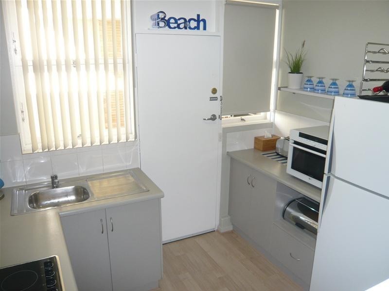 19/18 Moseley Street, Glenelg SA 5045