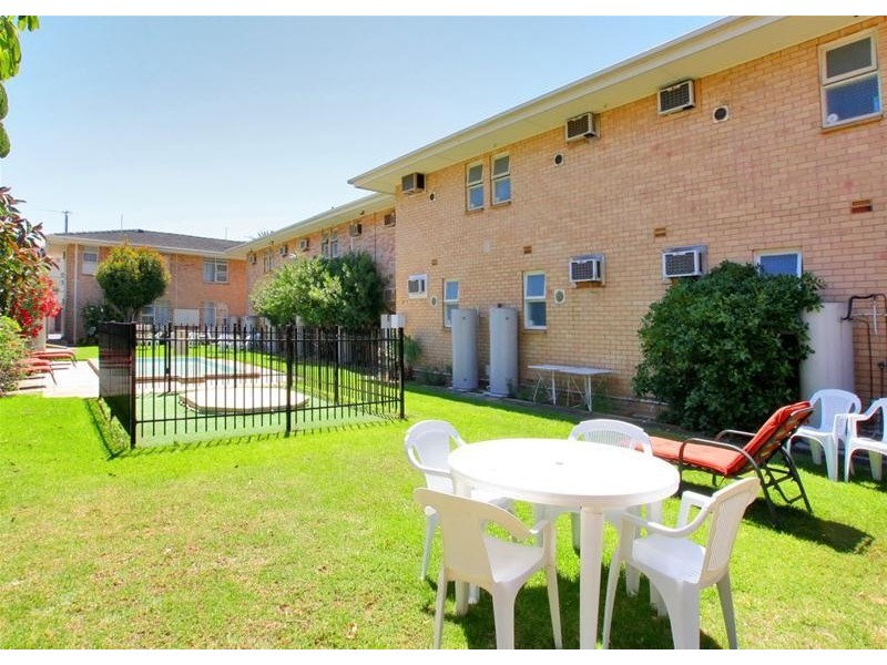 19/18 Moseley Street, Glenelg SA 5045