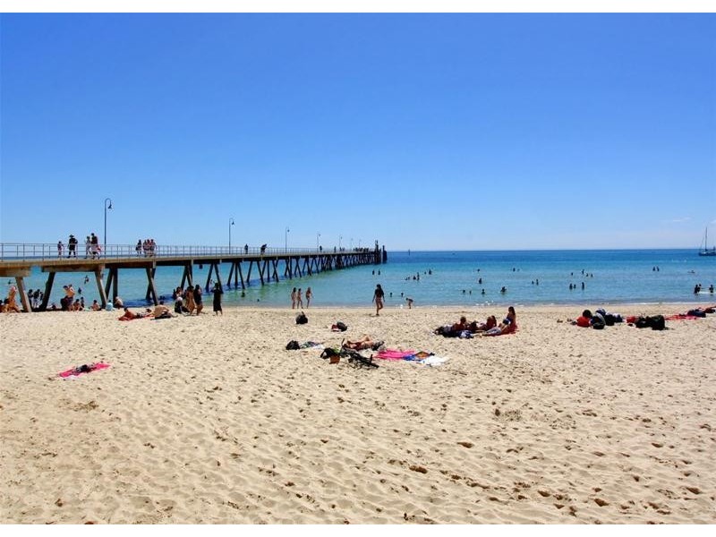 19/18 Moseley Street, Glenelg SA 5045