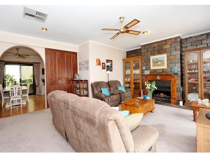 30 Amberly Drive, Happy Valley SA 5159