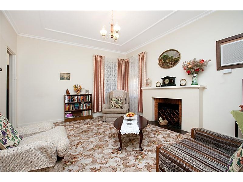 14 Kauri Parade, Seacliff SA 5049