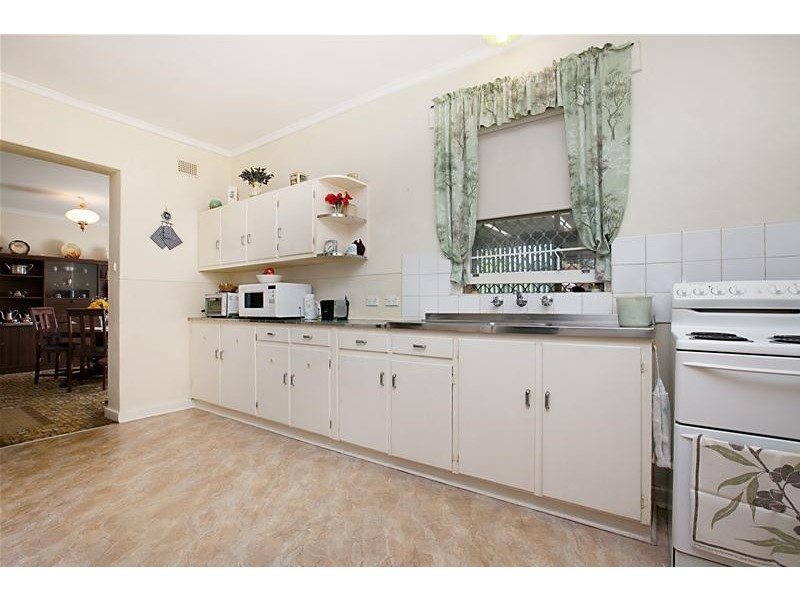 14 Kauri Parade, Seacliff SA 5049