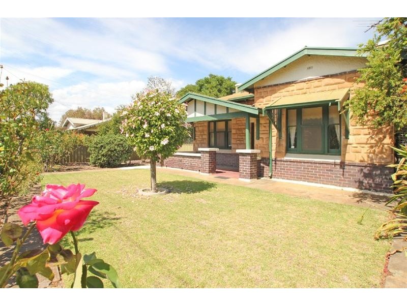 30 Nottingham Crescent, Glandore SA 5037