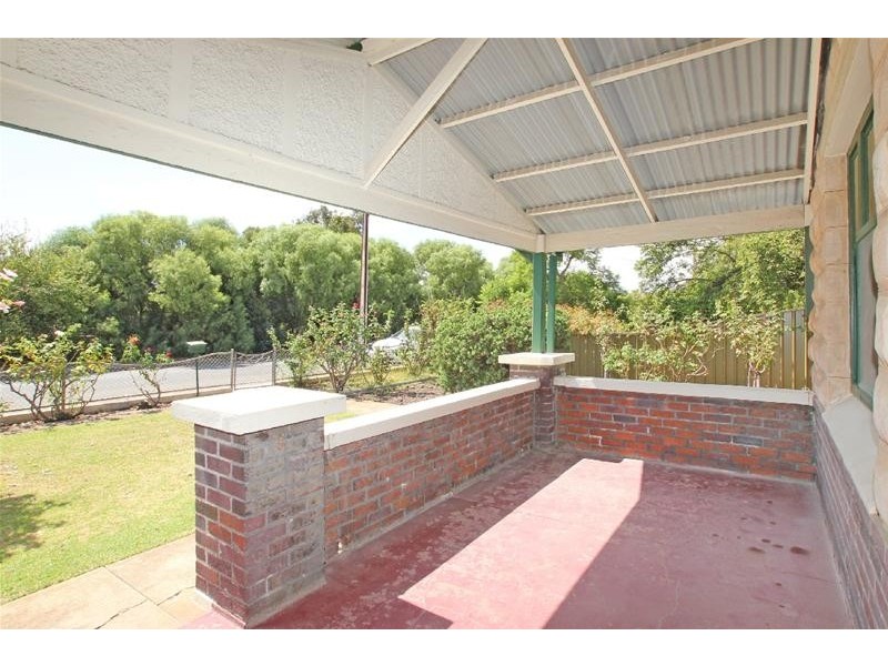 30 Nottingham Crescent, Glandore SA 5037