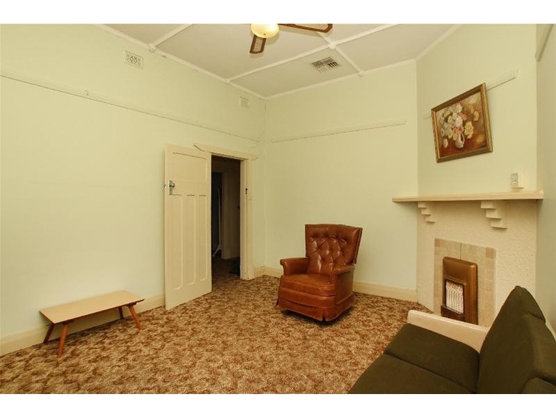 30 Nottingham Crescent, Glandore SA 5037