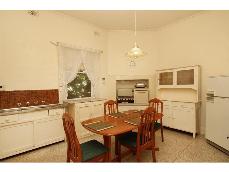 30 Nottingham Crescent, Glandore SA 5037