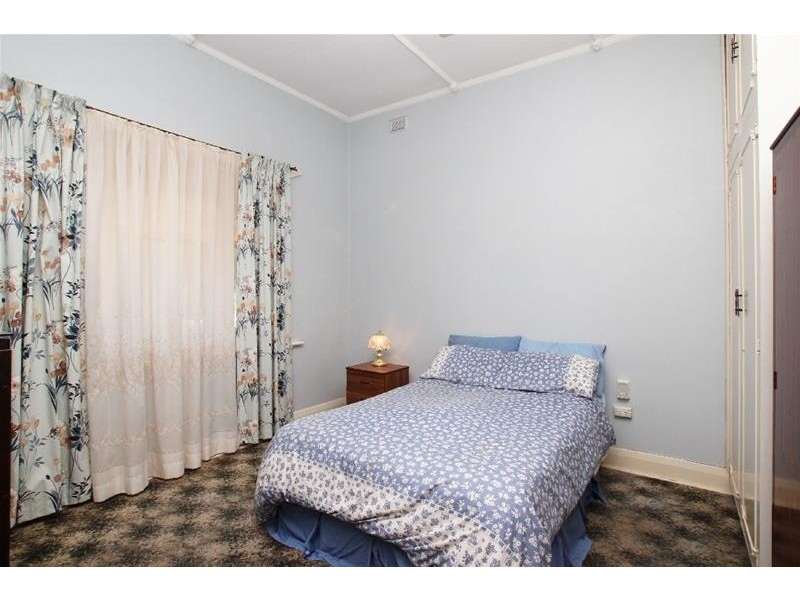 30 Nottingham Crescent, Glandore SA 5037