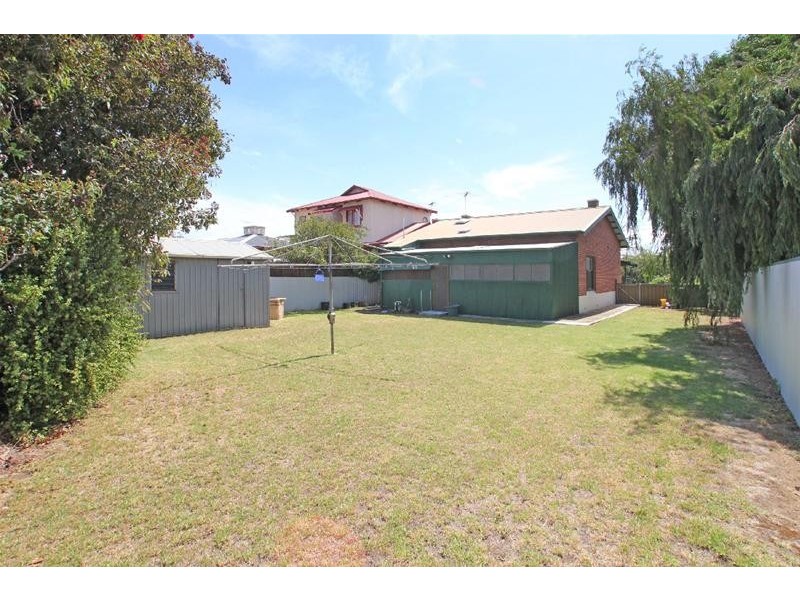 30 Nottingham Crescent, Glandore SA 5037
