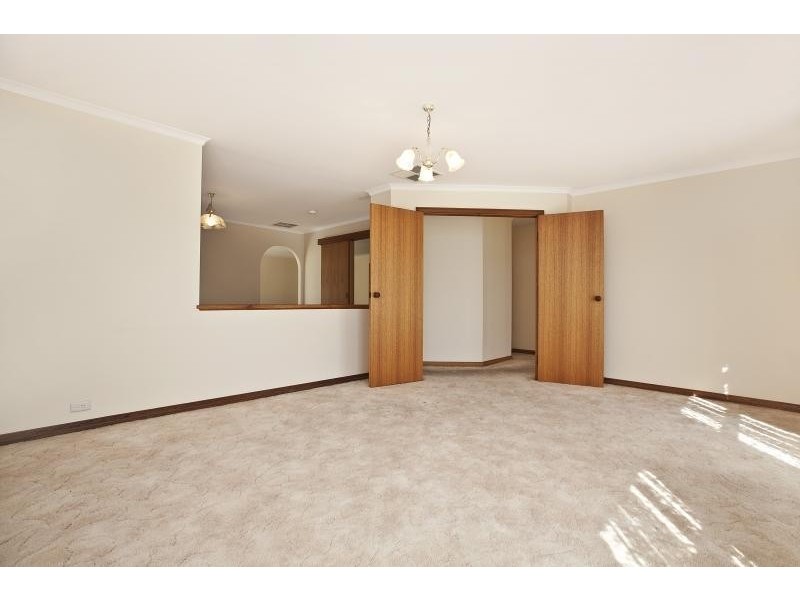 14 Martine Court, Novar Gardens SA 5040