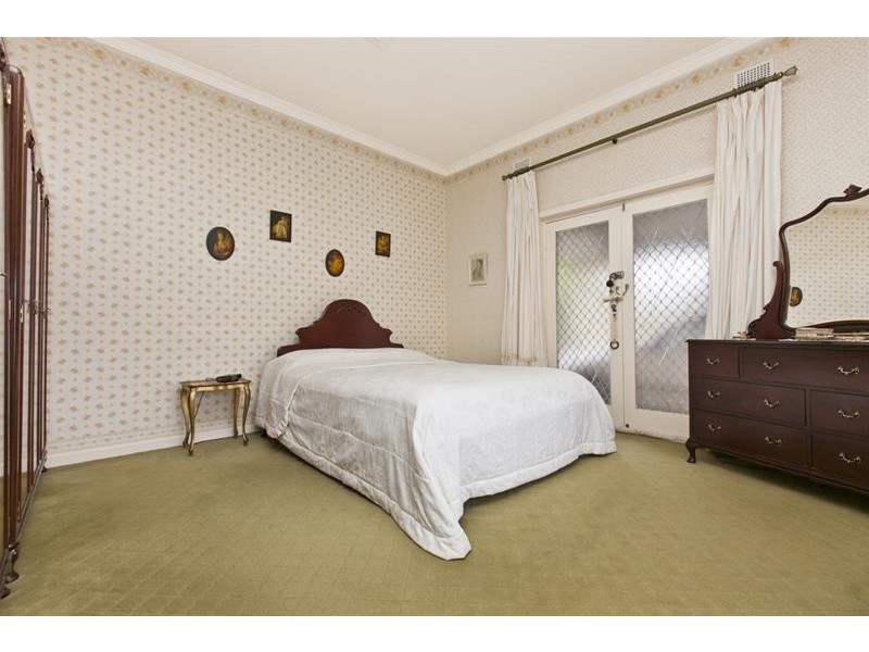 2 Seaforth Avenue, Dover Gardens SA 5048