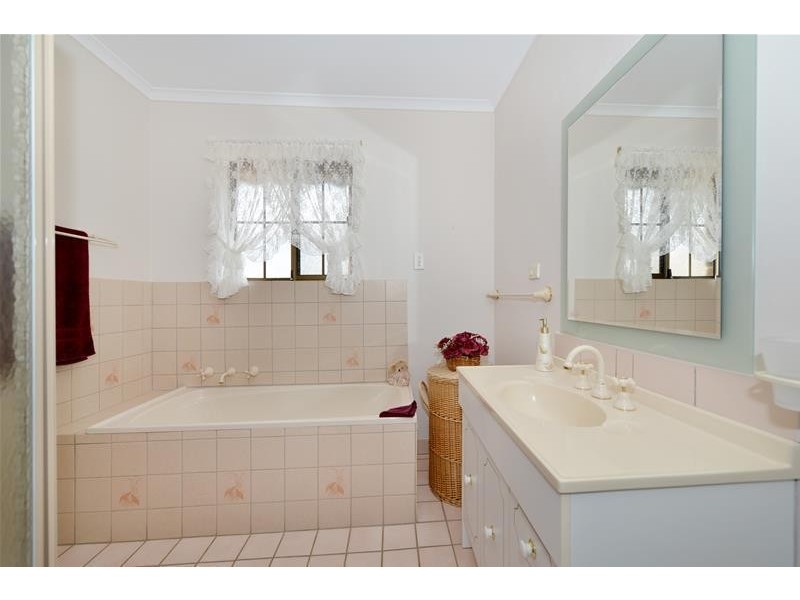 14 Mitford Road, Happy Valley SA 5159