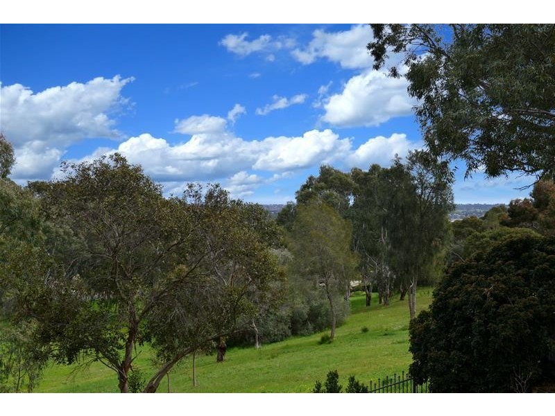 14 Mitford Road, Happy Valley SA 5159