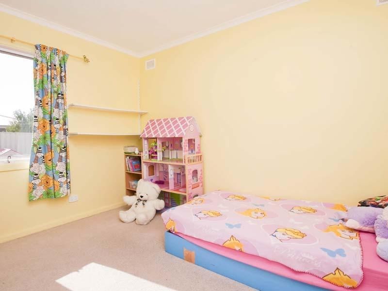 22 Pearce Street, O’sullivan Beach SA 5166