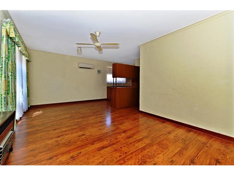 3/4 Booth Avenue, Morphett Vale SA 5162