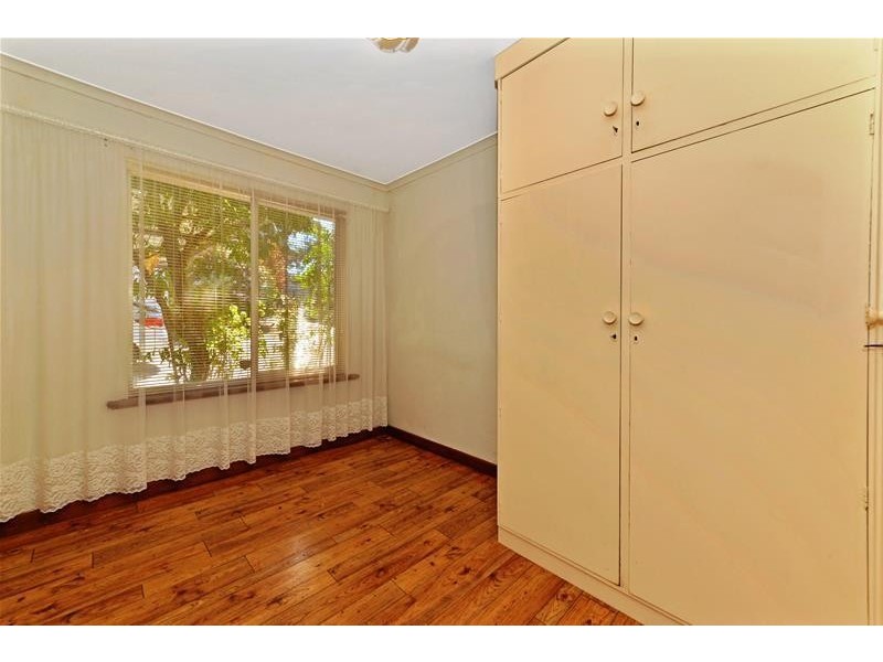 3/4 Booth Avenue, Morphett Vale SA 5162