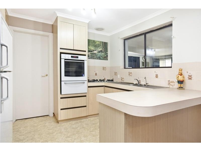 12 Scottsglade Road, Christie Downs SA 5164