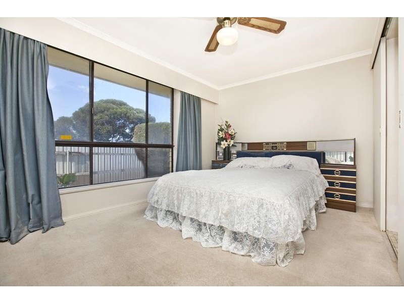 12 Scottsglade Road, Christie Downs SA 5164