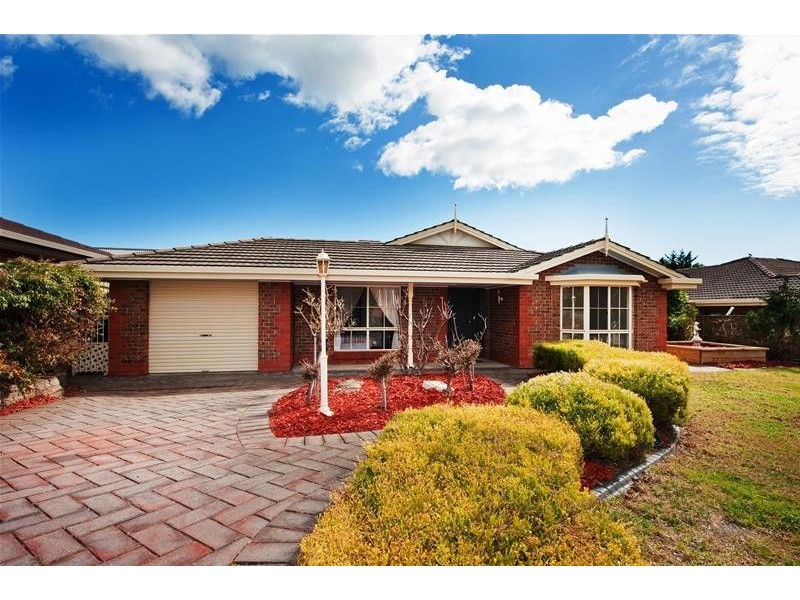 5 La Salle Court, Happy Valley SA 5159