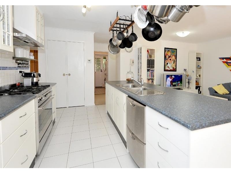 3 Dunalbyn Drive, Aberfoyle Park SA 5159