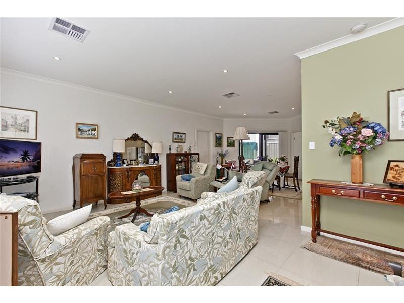 13 Daisy Avenue, Mitchell Park SA 5043