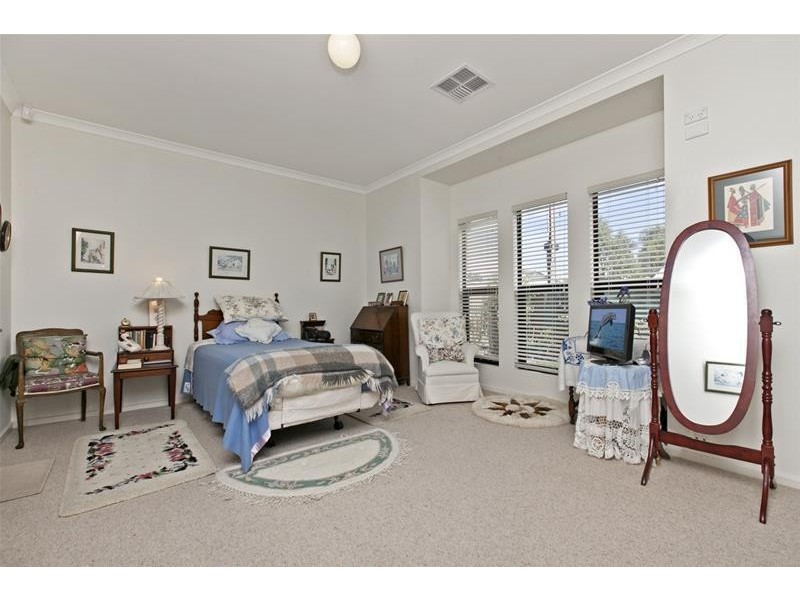 13 Daisy Avenue, Mitchell Park SA 5043