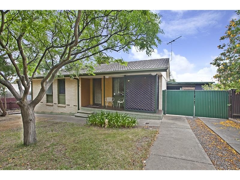 17 Valerian Court, Christie Downs SA 5164