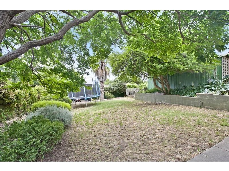 17 Valerian Court, Christie Downs SA 5164