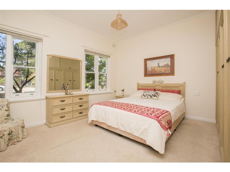 17 Shakespeare Avenue, Plympton Park SA 5038