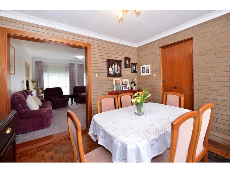 16 Amberly Drive, Happy Valley SA 5159