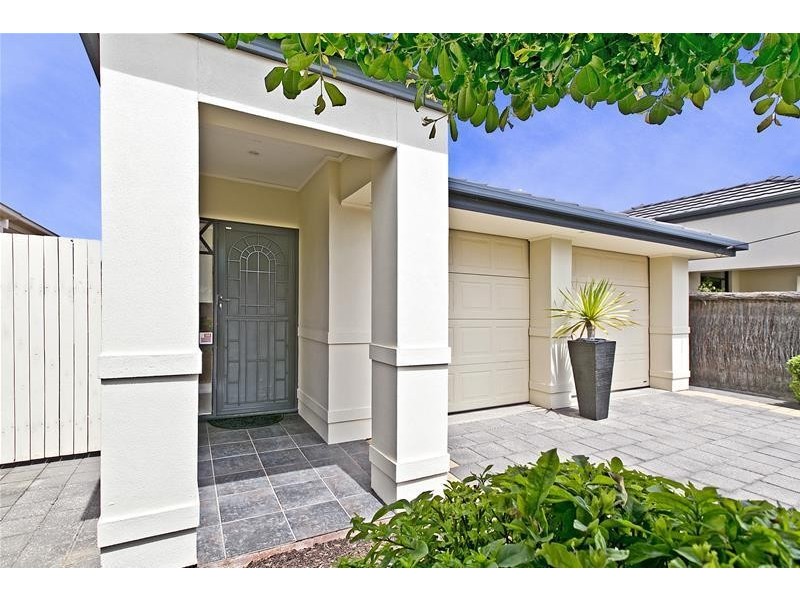 4 Fairway Avenue, Glenelg North SA 5045