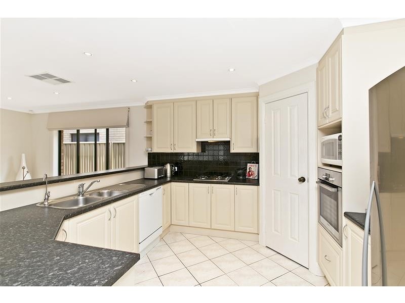 4 Fairway Avenue, Glenelg North SA 5045