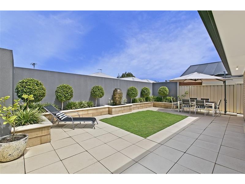 4 Fairway Avenue, Glenelg North SA 5045