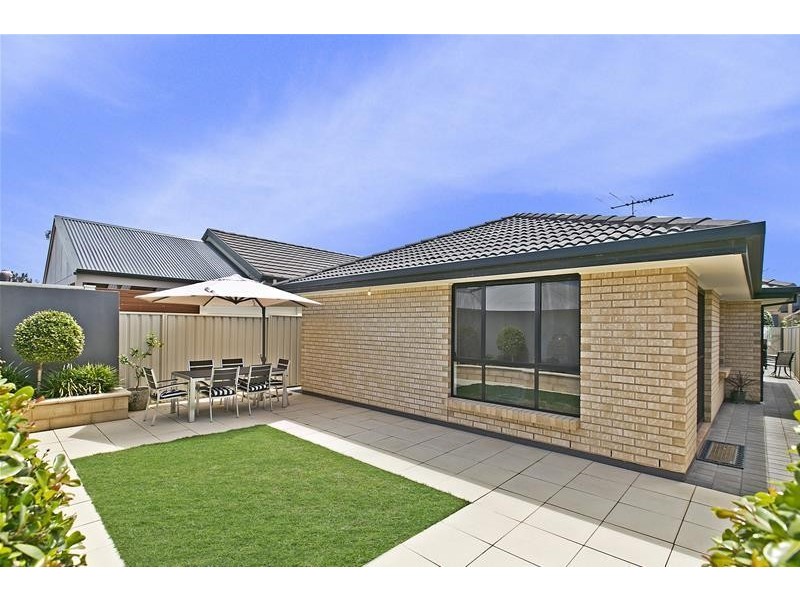 4 Fairway Avenue, Glenelg North SA 5045