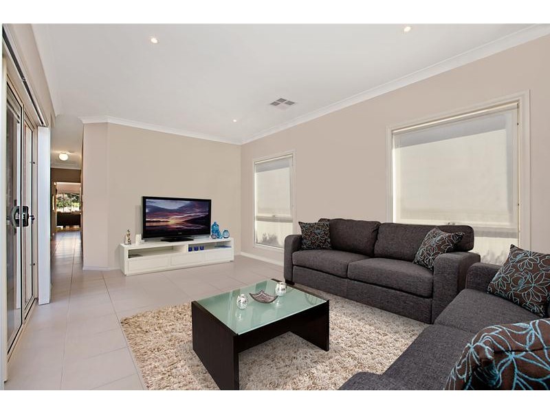 4 Sixth Avenue, Warradale SA 5046