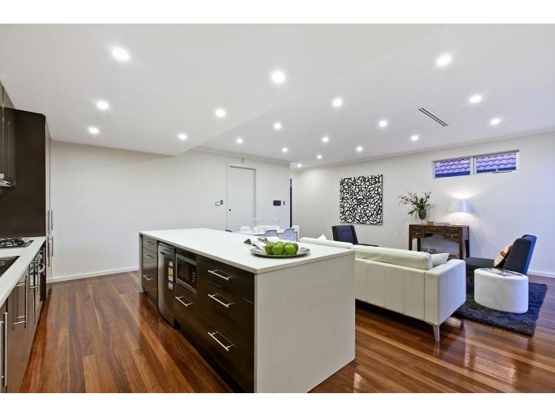 28 Birdwood Terrace, North Plympton SA 5037