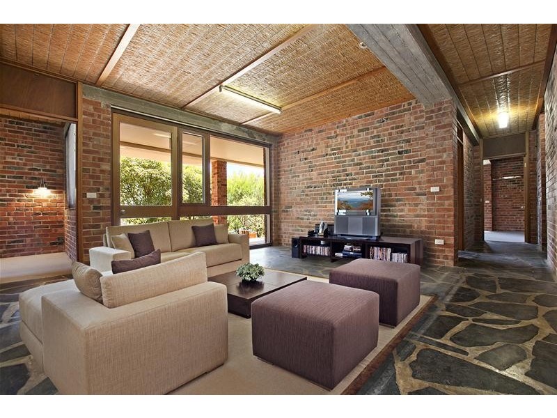 14 Dudley Crescent, Marino SA 5049