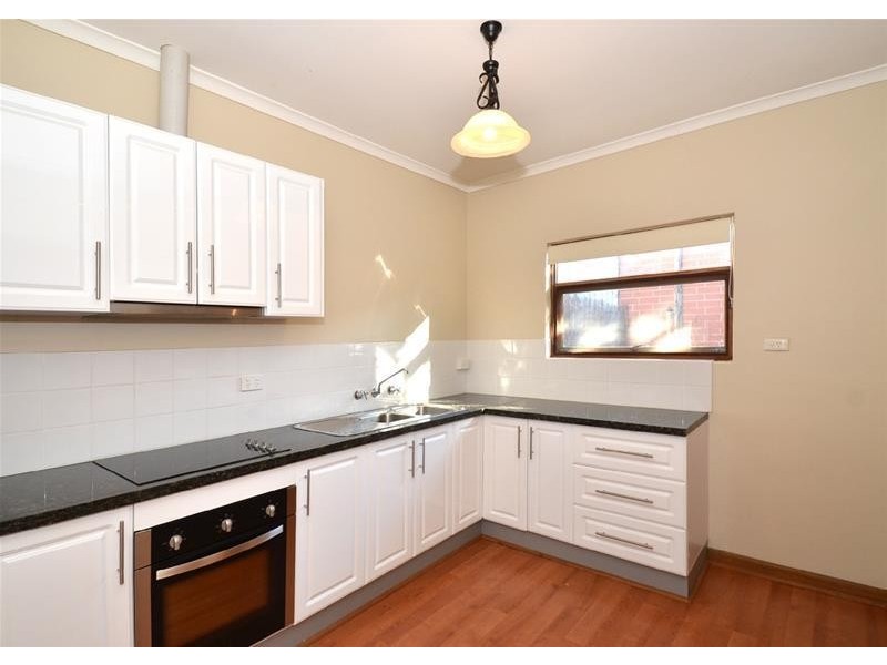 8 Milton Street, Glenelg SA 5045