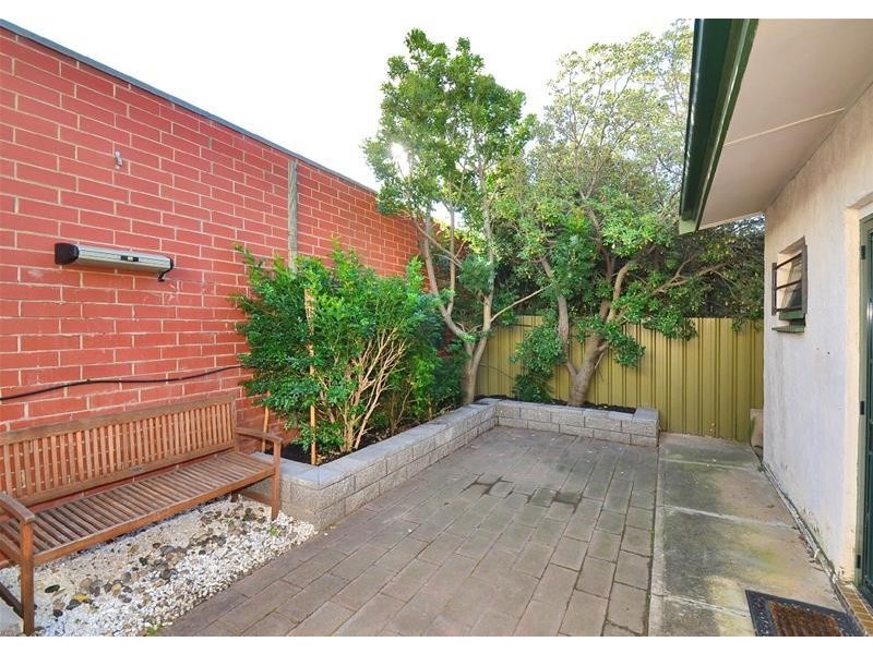 8 Milton Street, Glenelg SA 5045