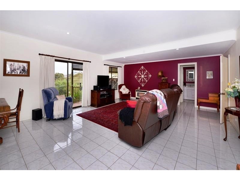 17 Romney Road, Happy Valley SA 5159