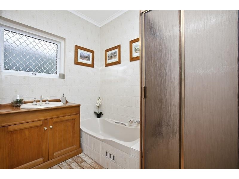 13 Freda Street, Netley SA 5037