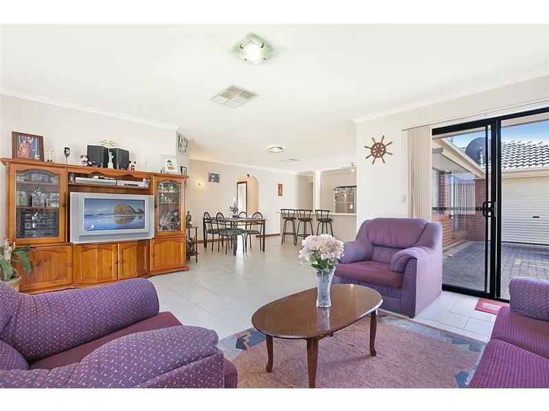 27 McFarlane Avenue, Mitchell Park SA 5043