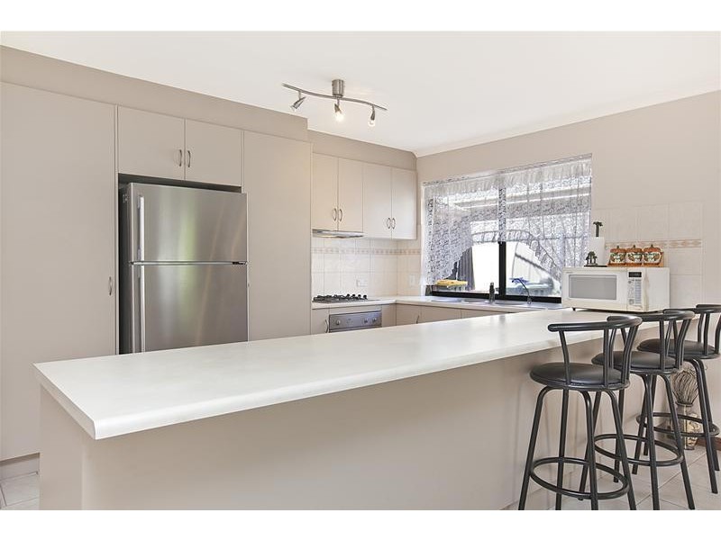 27 McFarlane Avenue, Mitchell Park SA 5043