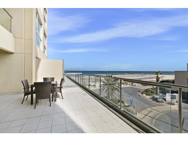 125/16 Holdfast Promenade, Glenelg SA 5045