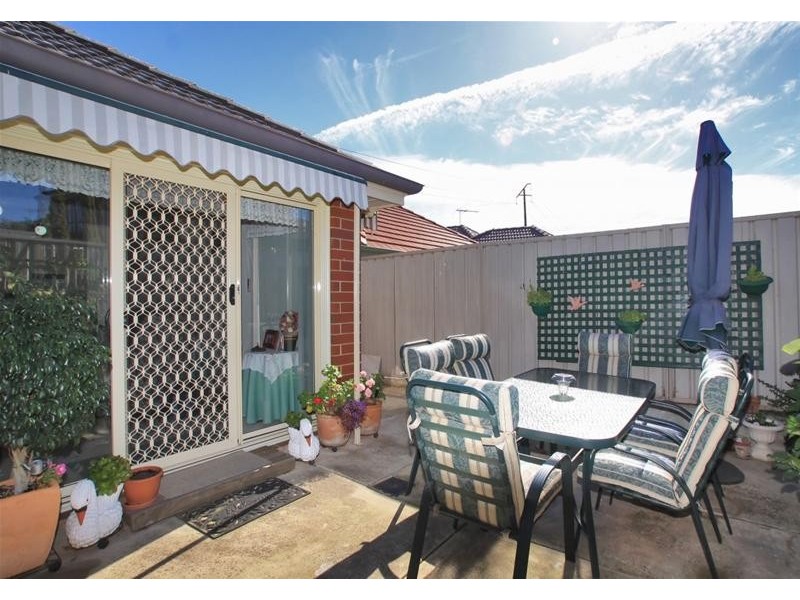 18 Bradley Grove, Mitchell Park SA 5043