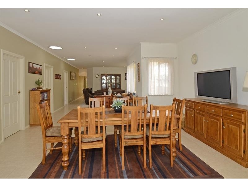 4A Pankina Grove, Marion SA 5043