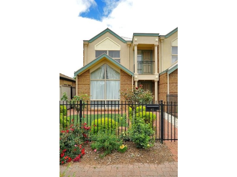 41 Karu Crescent, Mitchell Park SA 5043