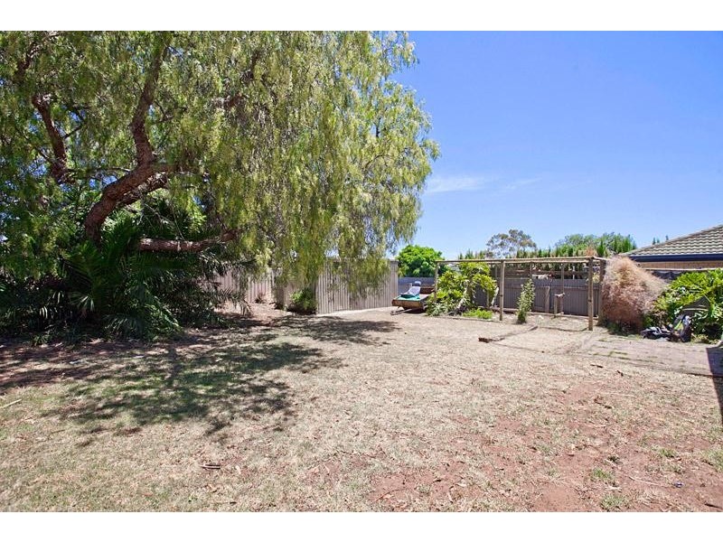 7 Heather Drive, Christie Downs SA 5164