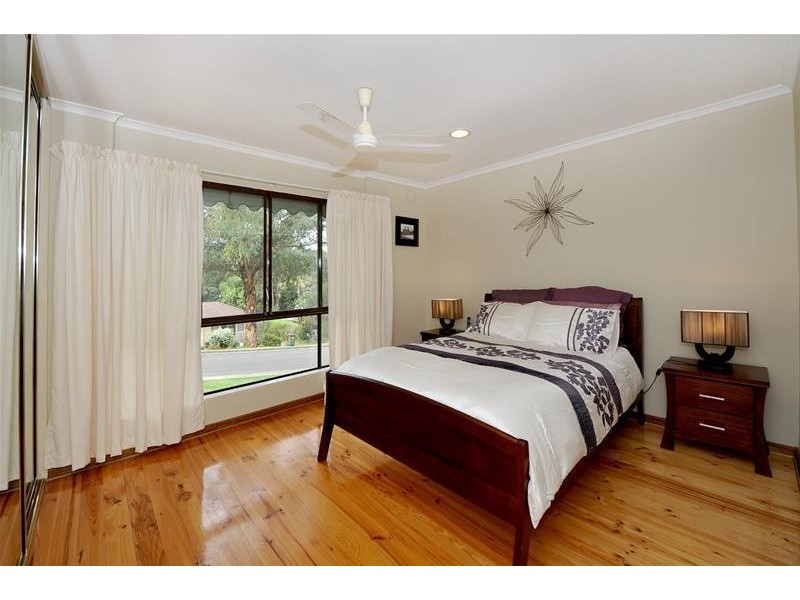 25 Deepdene Crescent, O’halloran Hill SA 5158