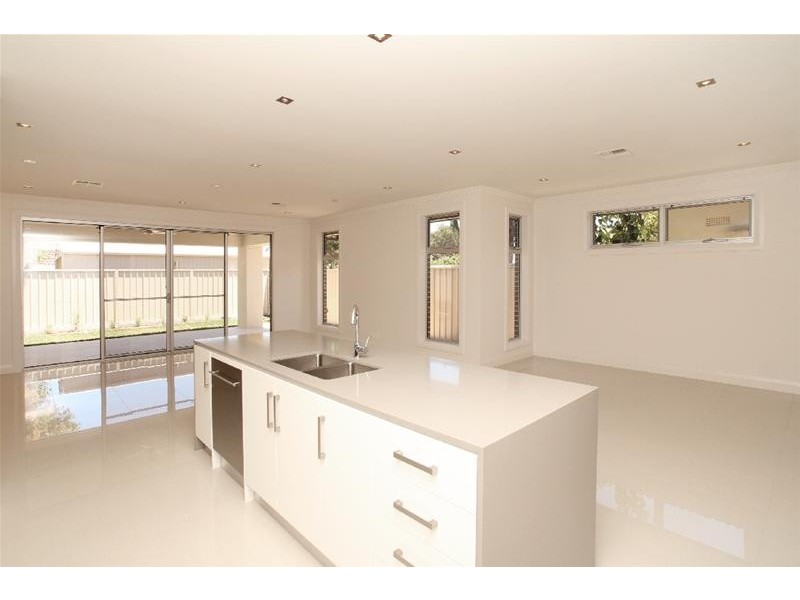 16a Somerset Avenue, Fulham Gardens SA 5024