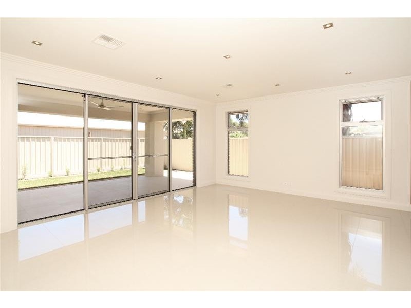 16a Somerset Avenue, Fulham Gardens SA 5024